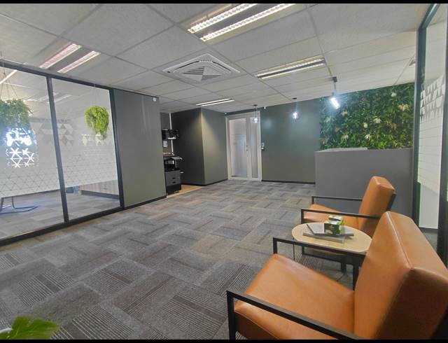 241M² OFFICE TO LET IN BRYANSTON